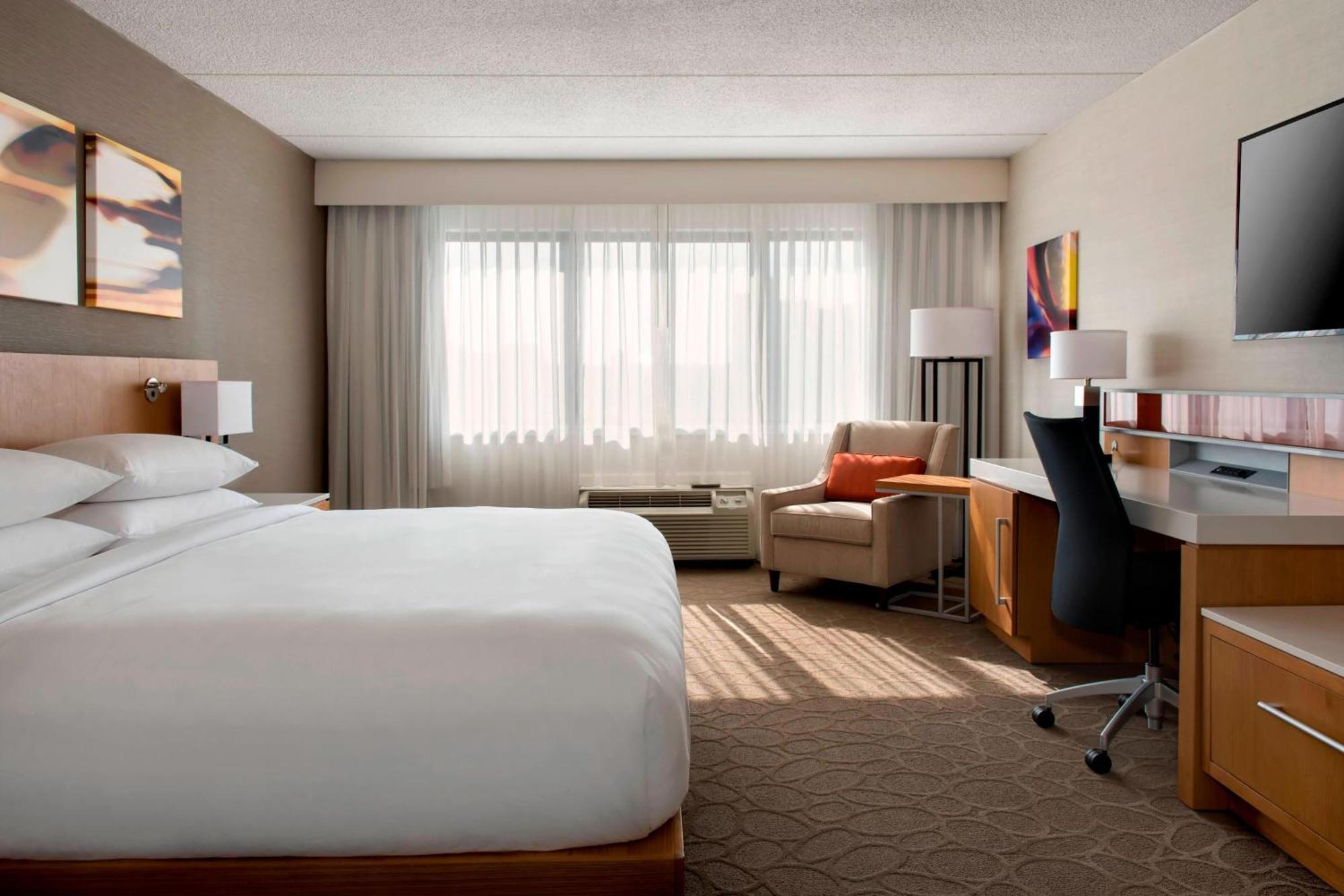 Delta Hotels By Marriott Utica Buitenkant foto