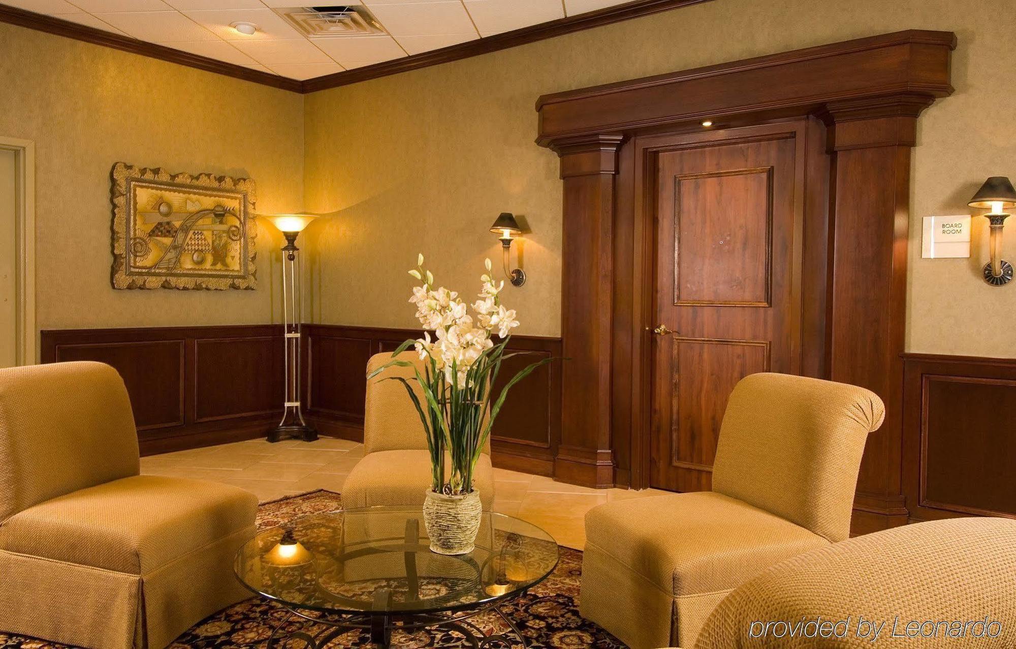 Delta Hotels By Marriott Utica Buitenkant foto